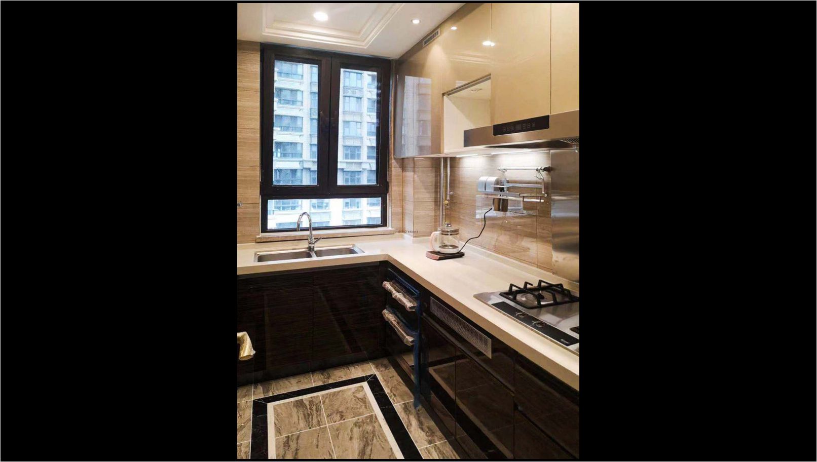 02ba9a8126ec40059d81ae9eb5013ef